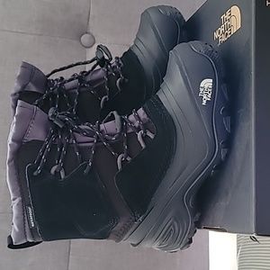 THE NORTH FACE Youth Alpenglow V Waterproof Boots size 2